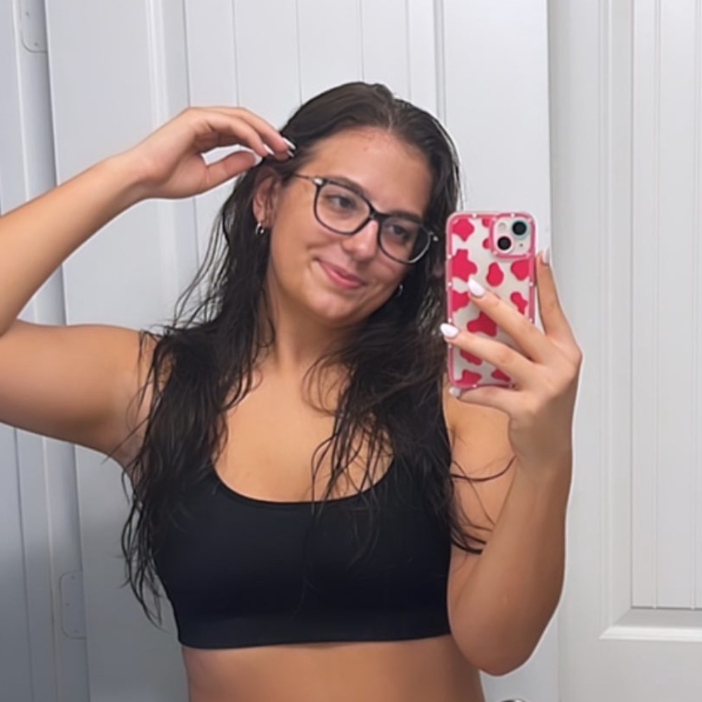 Meet your Posher, Lanie